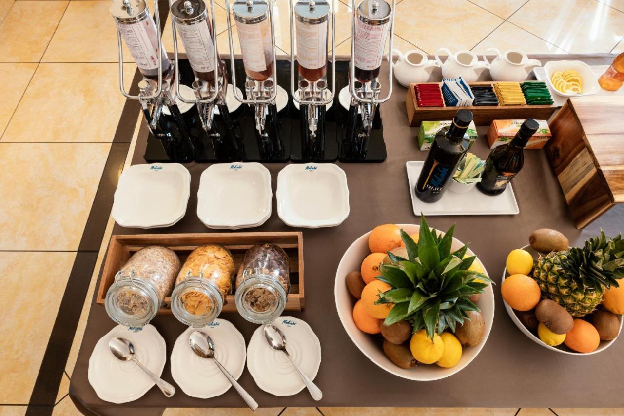 Mokinba Hotels Baviera Milan Exterior photo