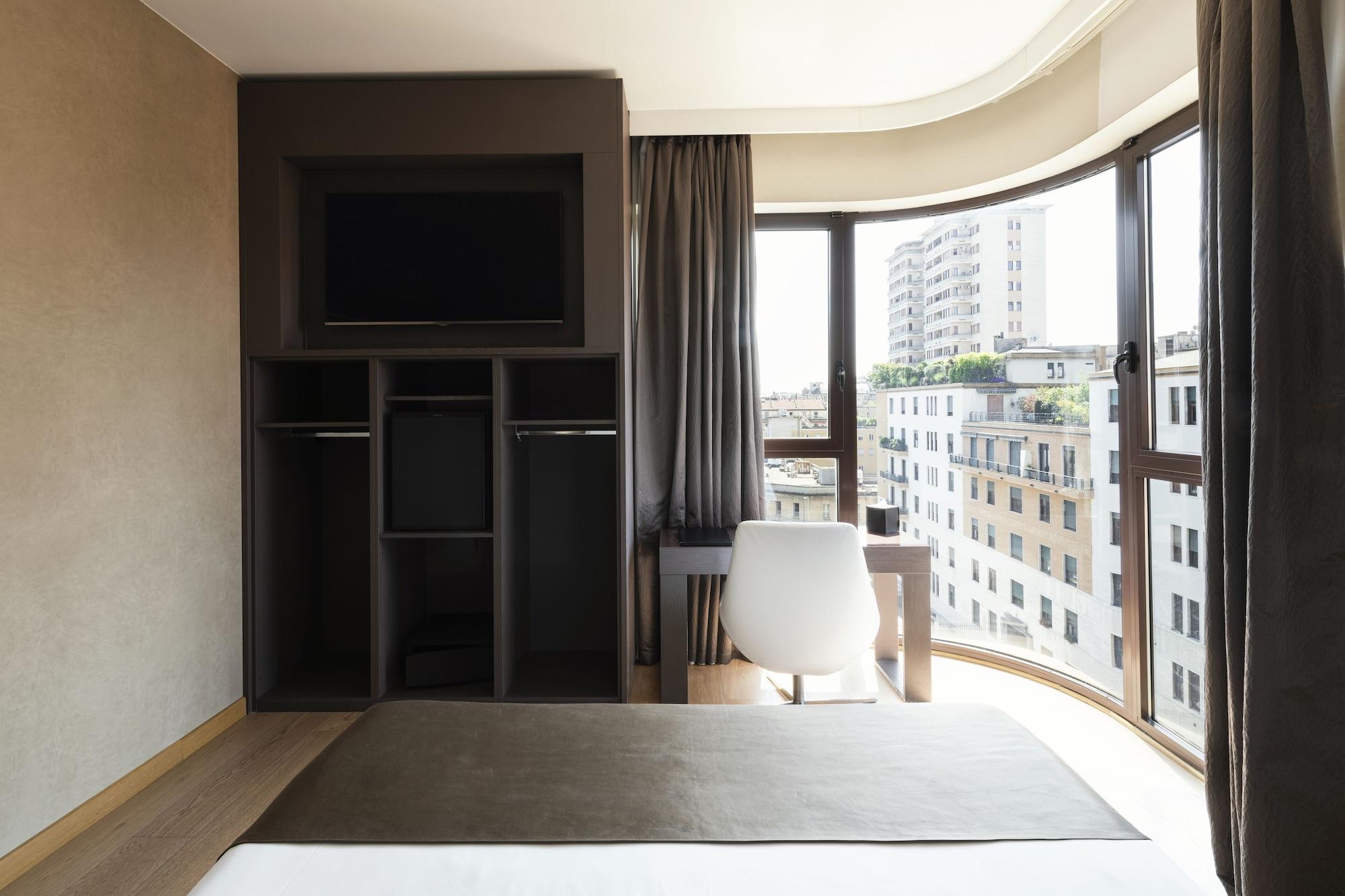 Mokinba Hotels Baviera Milan Exterior photo