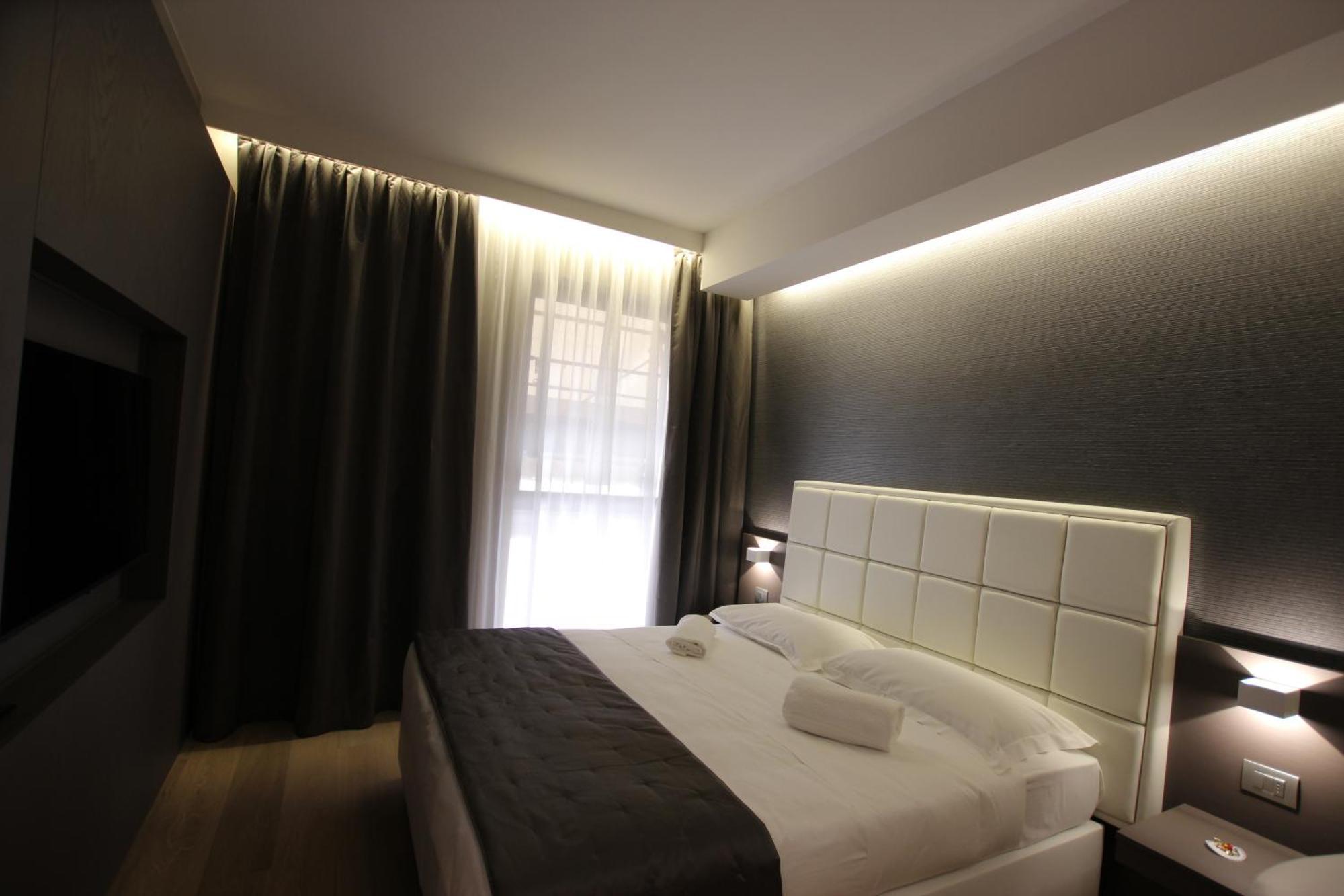 Mokinba Hotels Baviera Milan Room photo